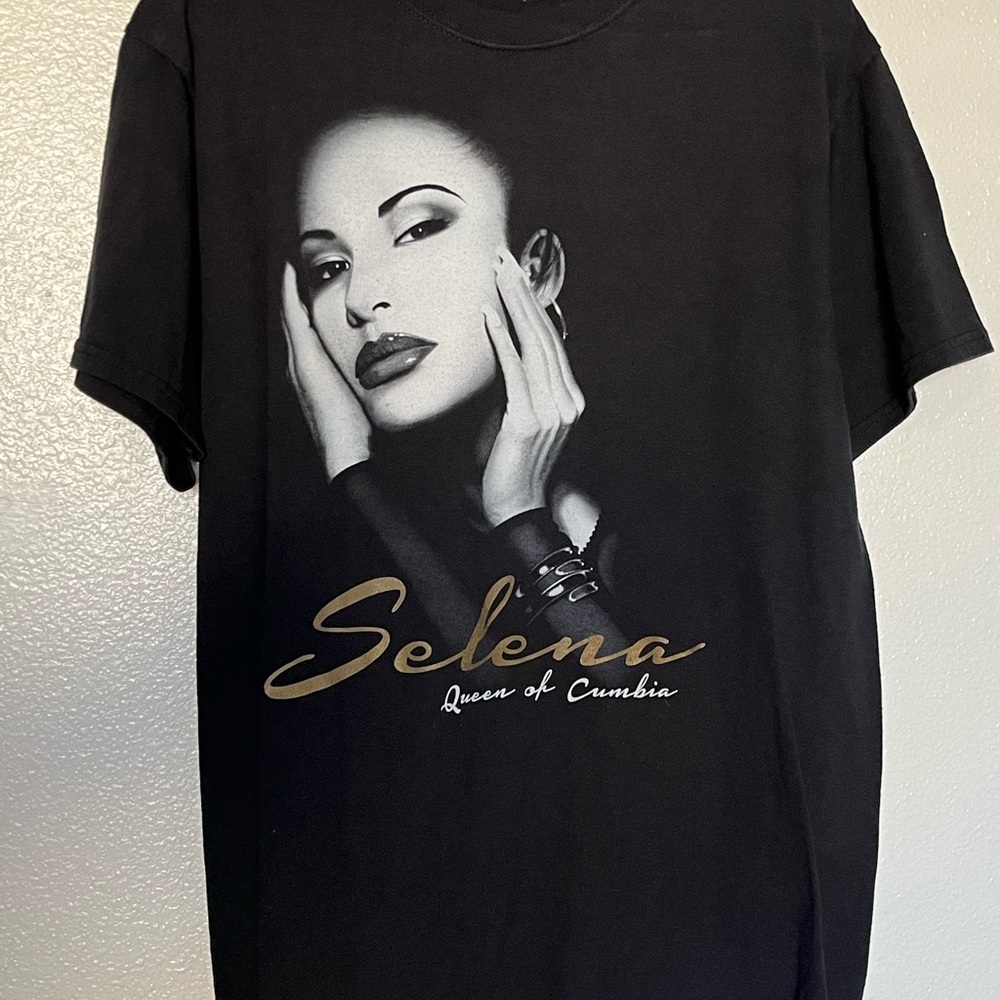 Selena Black Graphic Tee - Short Sleeve